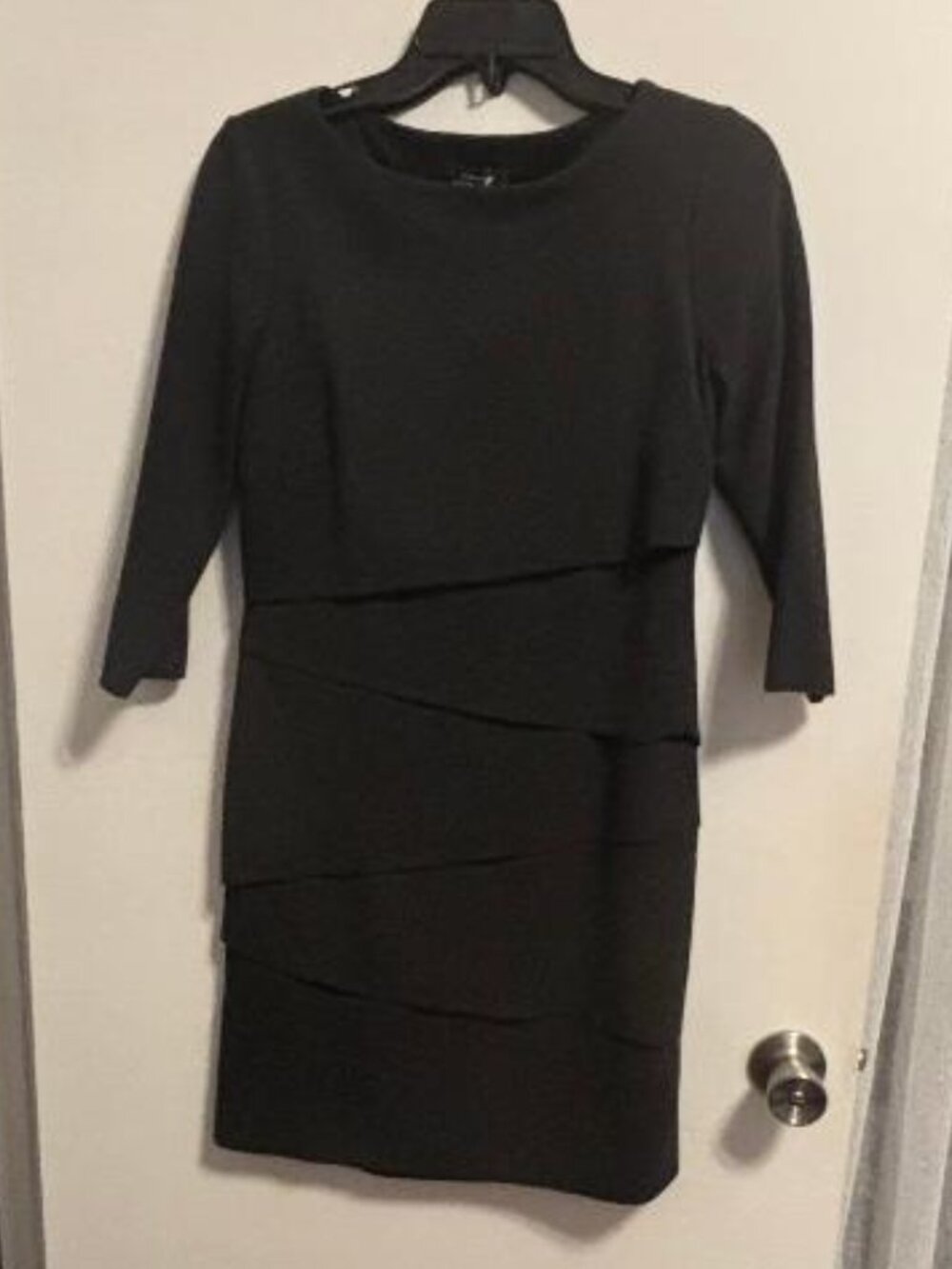 Tahari Dark Gray Knit Tiered Ruffle Sheath Dress Size 4